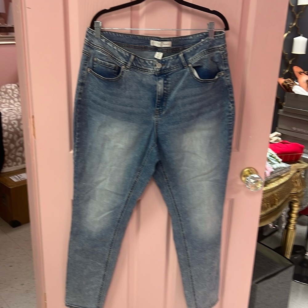 Women’s size 16w hi rise 5 pocket jean nwot